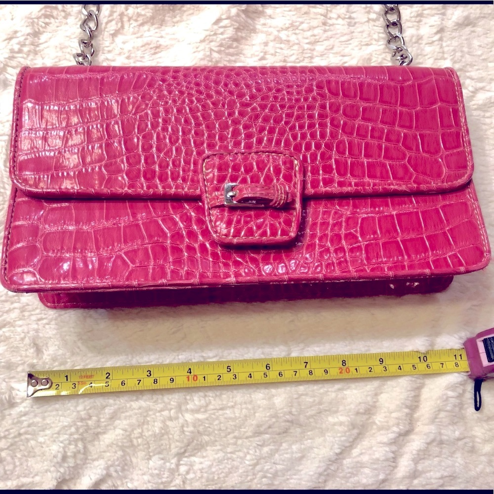✨S O L D✨ Liz Claiborne pink leather handbag - Picture 5 of 9